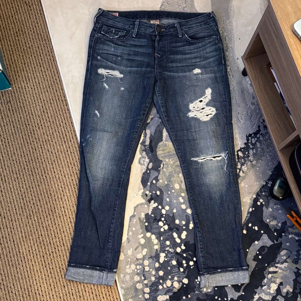 True Religion crop distressed jeans size 28